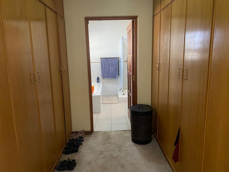 5 Bedroom Property for Sale in Balmoral Eastern Cape